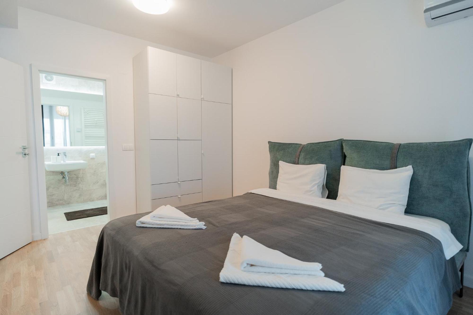Lagoon Park Apartments With Beach View Bucareste Exterior foto